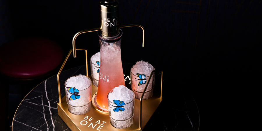Pump It cocktail sharer with 4 cocktails Pump It cocktail sharer with 4 cocktails