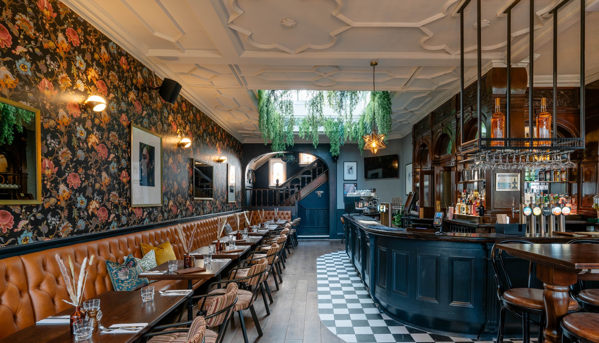 Welcome to the Lillie Langtry, Fulham