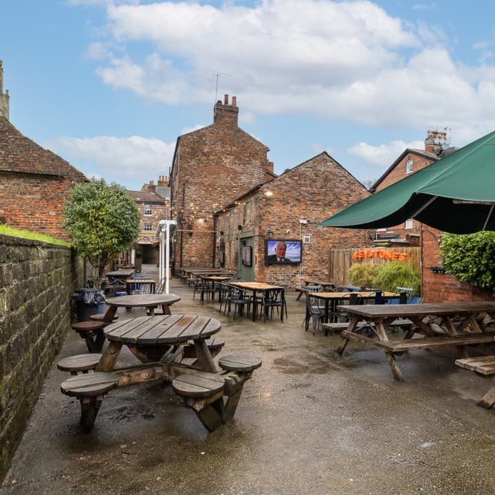 Beer garden in York Beer garden in York