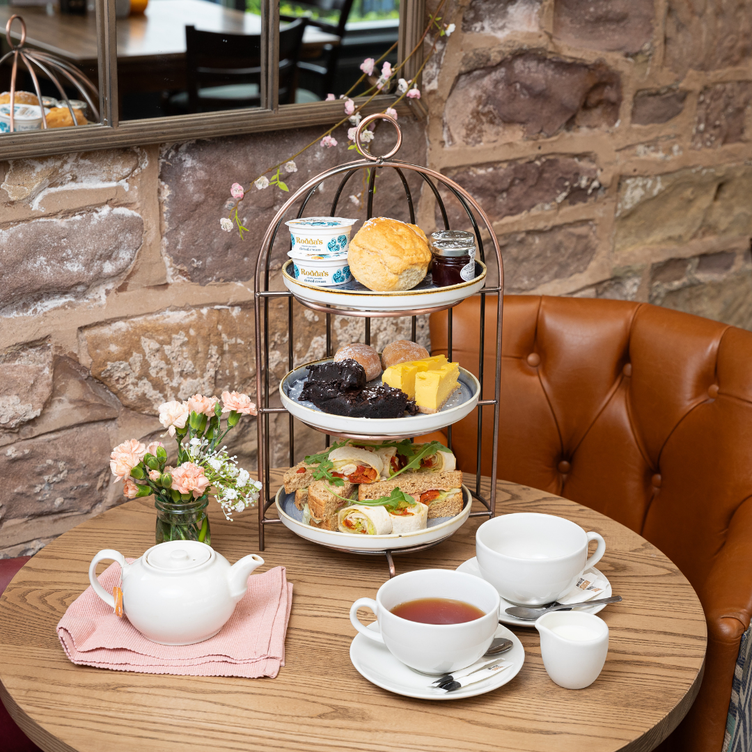 Afternoon Tea in birdcage Afternoon Tea in birdcage