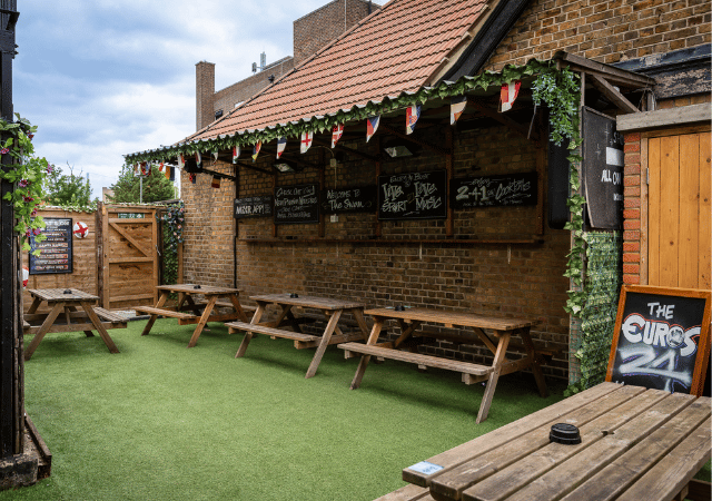 Photo of beer garden at Swan West Wickham (d) Photo of beer garden at Swan West Wickham (d)