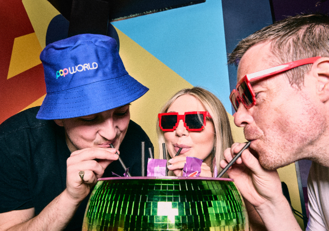 Disco Ball Sharer at Popworld Watling Street (d) Disco Ball Sharer at Popworld Watling Street (d)