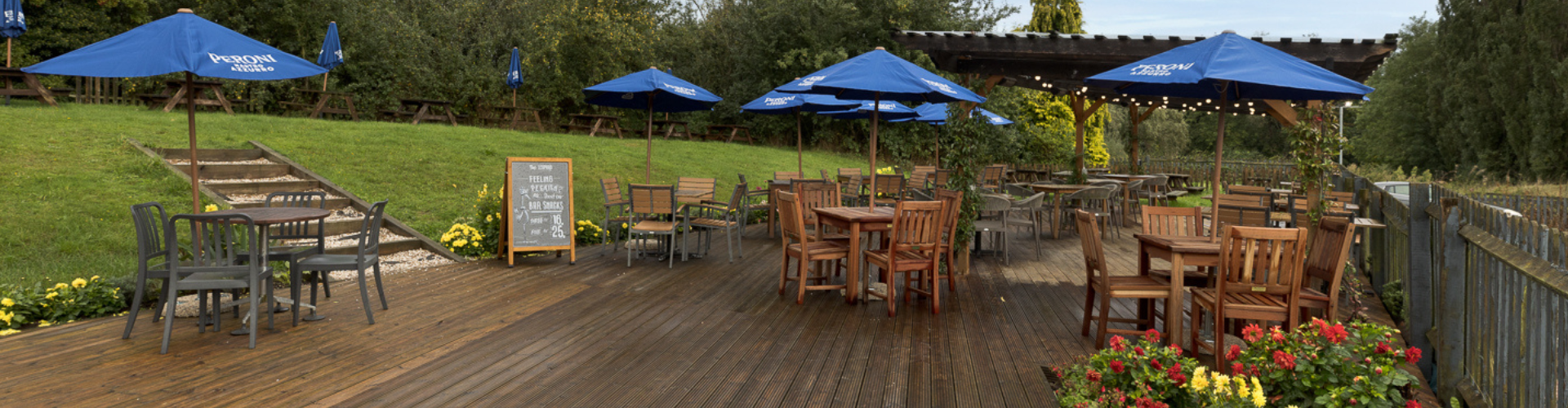Beer garden at The Leopard Bishop's Tachbrook (d)