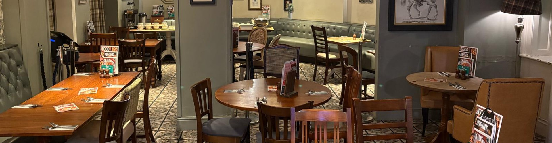 Private Hire at Goddard Arms Swindon (d)